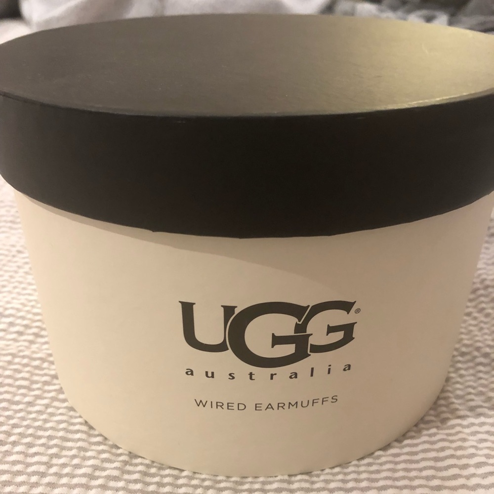 UGG earmuffs with headphones